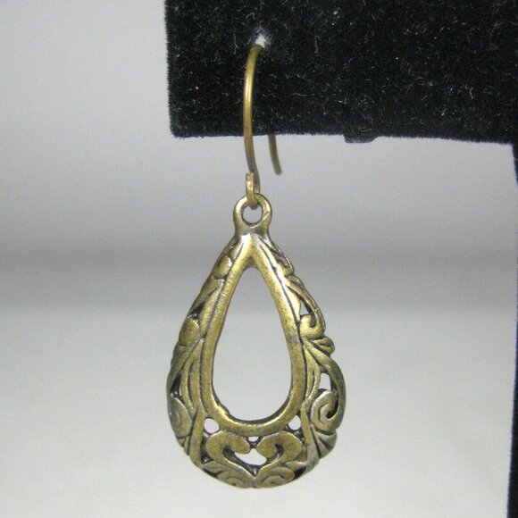 Women's Earrings 1.5 Inch Brasstone Fashion Teardrop Filigree Bohemian Retro - Picture 2 of 4
